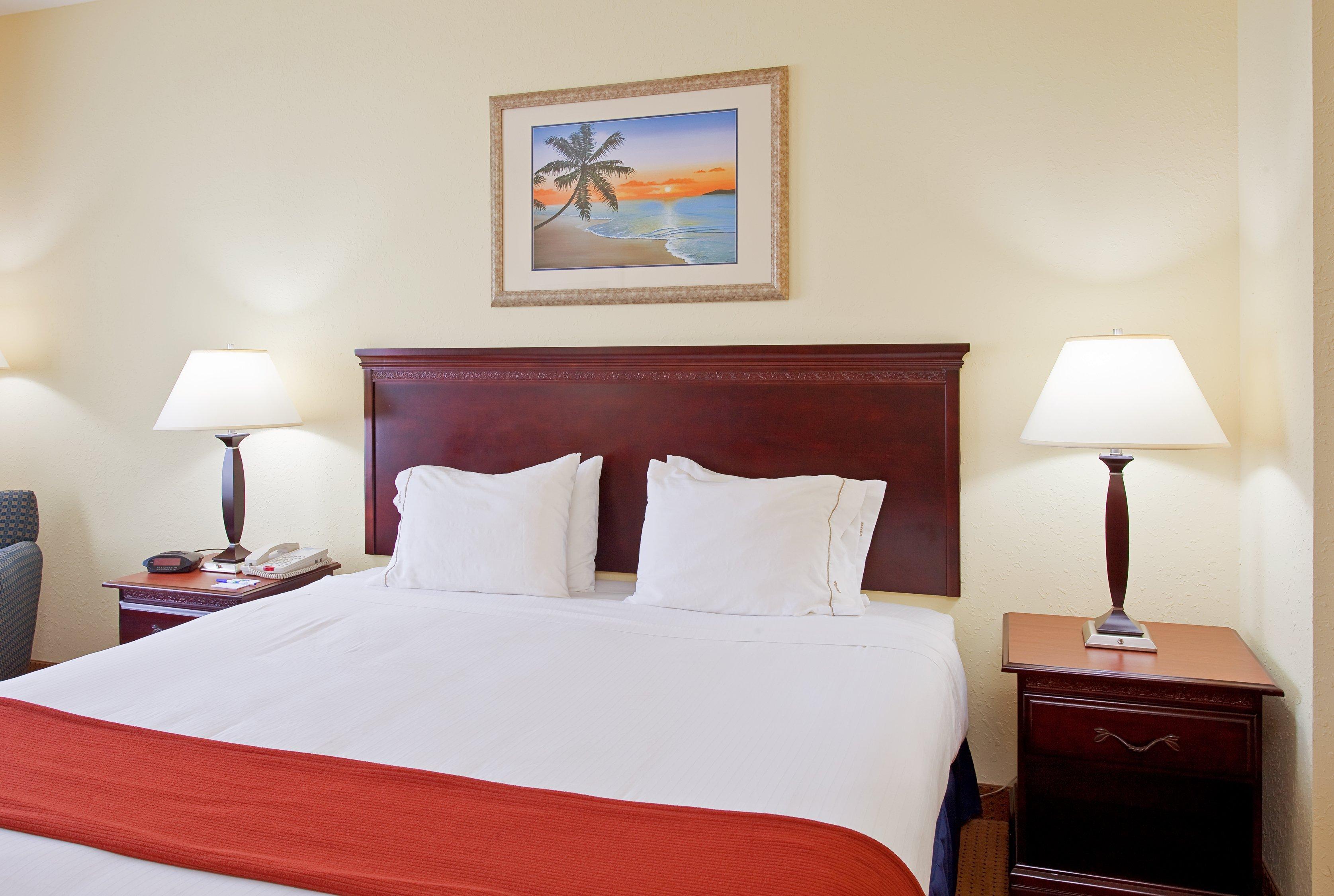Holiday Inn Express Hotel & Suites Panama City-Tyndall Eksteriør billede