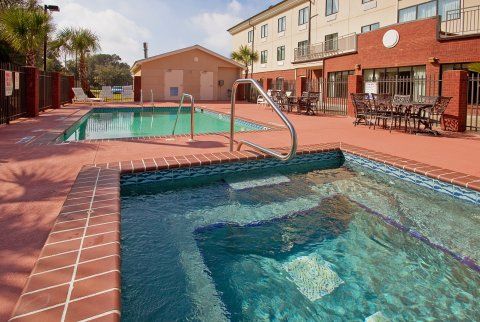 Holiday Inn Express Hotel & Suites Panama City-Tyndall Faciliteter billede